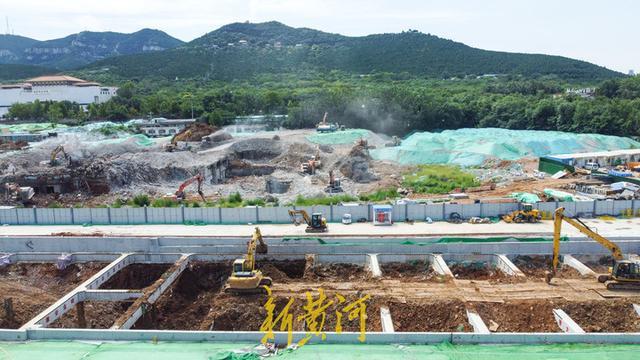 济南千佛山脚下建地铁车站，距离公园北门仅200多米